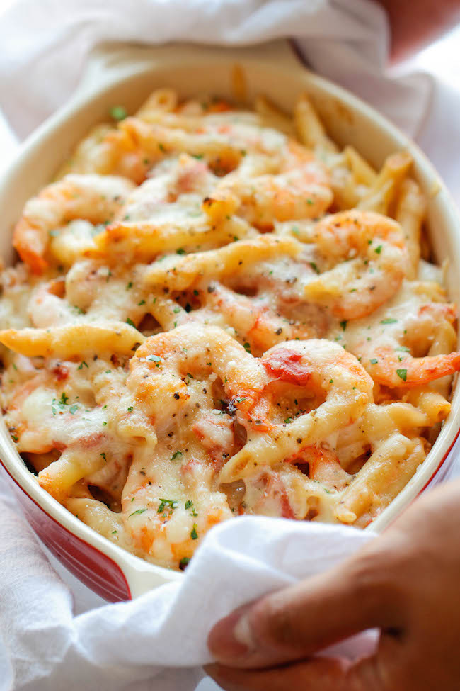 30_skinny_shrimp_alfredo_pasta_bake