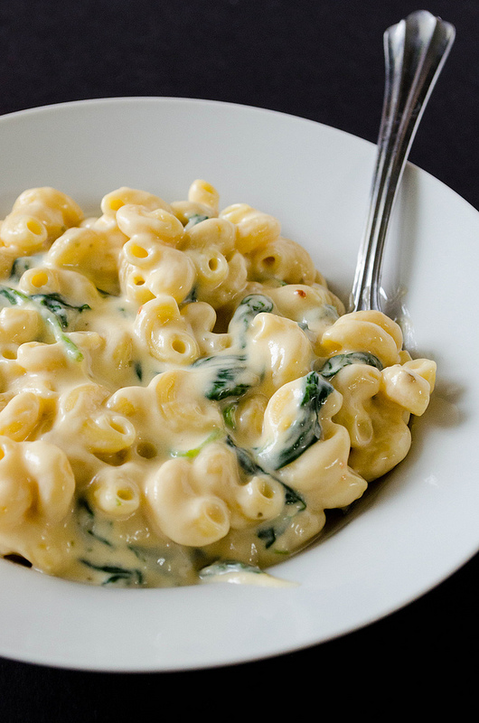 50_creamy_greek_yogurt_mac_cheese